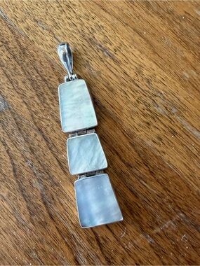 Sterling Silver Mother-of-Pearl Triple Drop Pendant - White